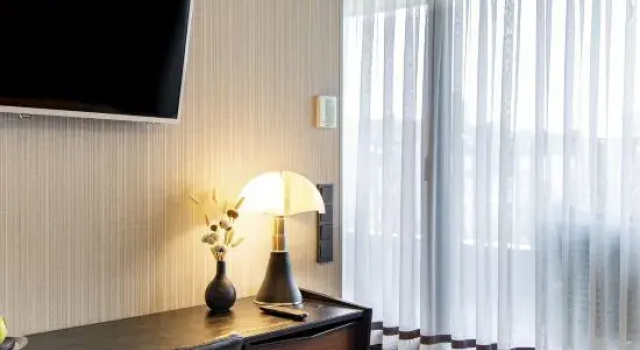 Полулюкс MUZE Hotel Dusseldorf - Handwritten Collection