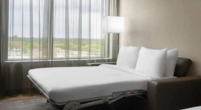 AC Hotel Fort Lauderdale Sawgrass Mills / Sunrise, Забронировать Отель Санрайз Fort Lauderdale West, рядом с Торговый центр Sawgrass Mills