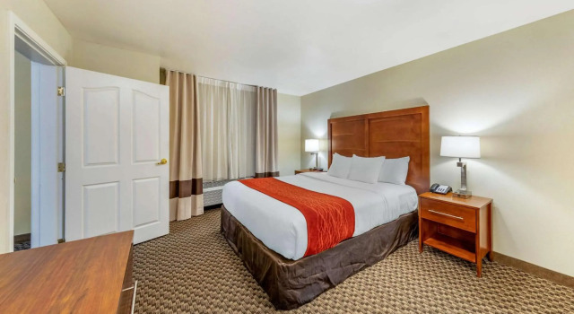 Comfort Inn & Suites Lancaster Antelope Valley, Buchen Sie Hotel Lancaster Kalifornien