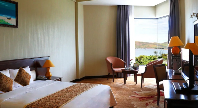 Двухместный номер Luxury с видом на море Saigon Quy Nhon Hotel