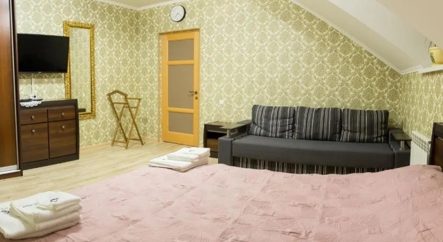 Четырёхместный номер Economy Art house Hostel
