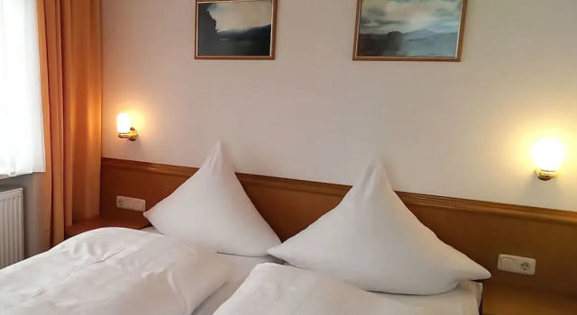 GarniHotel zur Linde - Bayerischer Wald - aktivCard mit 130 kostenfreien Leistungen - kostenloser Parkplatz, Prenota Hotel Lohberg Grosser Arber