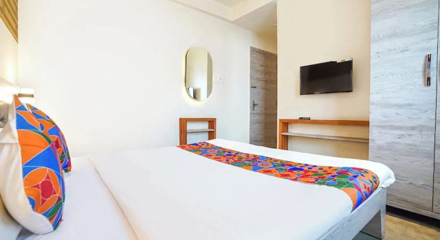 Fabhotel Kalptaru, Забронировать Отель Отели штата Махараштры 3 звезды, 3*