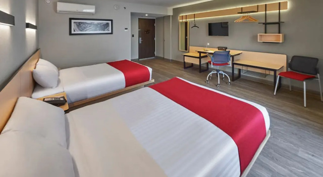 Четырёхместный номер Standard City Express by Marriott Ciudad de México Tlalnepantla