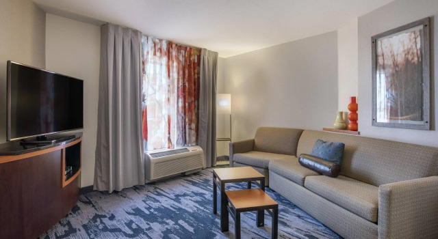 Двухместный люкс c 1 комнатой Fairfield Inn & Suites by Marriott Texarkana