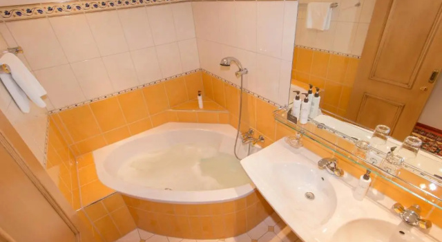 Семейный люкс с видом на горы New Hotel Kristberg in Lech with SPA, outdoor pool and view