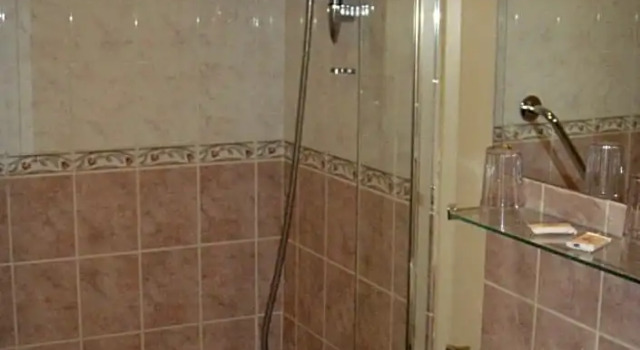 Номер Standard The Crown Hotel