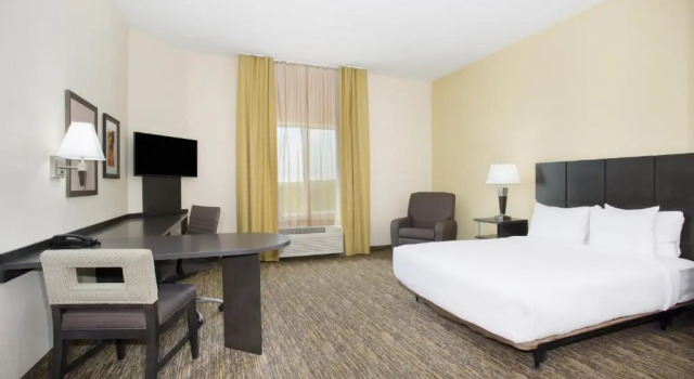 Люкс Candlewood Suites Longmont - Boulder Area by IHG