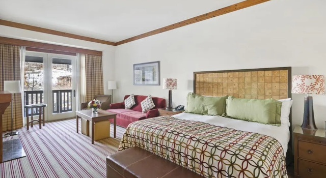 1228/1230 Double Studio @ The Lodge at Spruce Peak, Varaa Huoneisto Hotellit New England uima-altaalla, Uima-allas