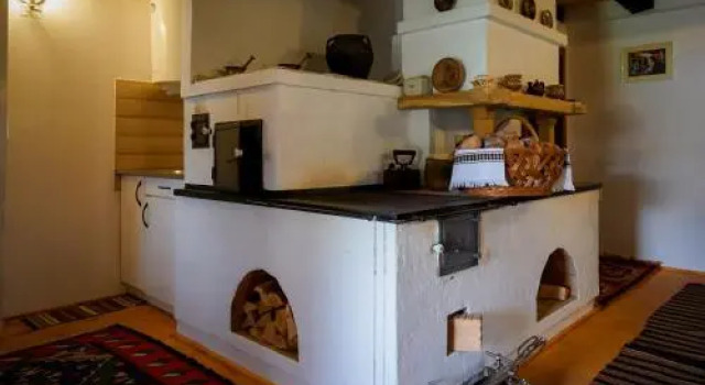 Casa Povestilor, Buchen Sie Hotel Vama Suceava