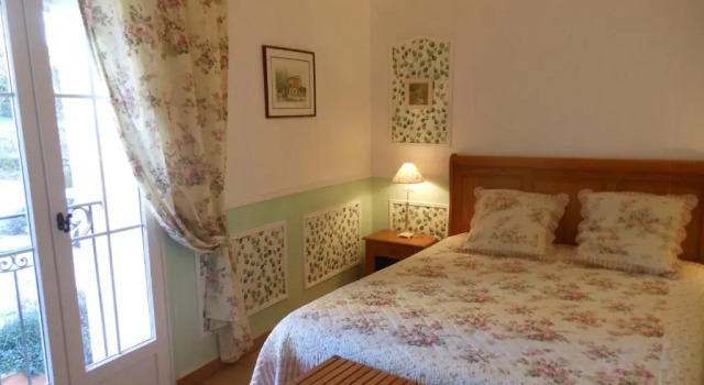 Les Passiflores, Rezerwuj Hotel Roussillon Luberon