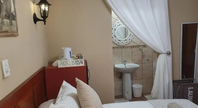 Lani's Guest House