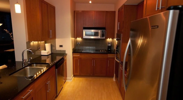Люкс с 3 комнатами с балконом Chicago Downtown Condo - Michigan Ave Suite ID 14-15