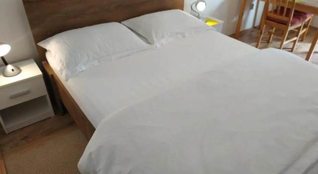 B&B Guest House "Be Happy"-parking,breakfast Center, Prenota Bed & breakfast Splitska 