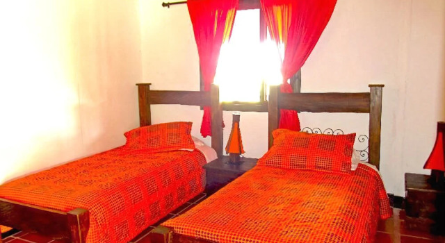 Finca Hotel Sol Y Luna, Rezervați Hotel Calarcá 