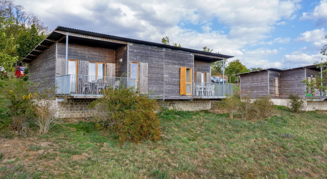 Madame Vacances Les Cottages De Valjoly, Varaa Hotelli Eppe-Sauvage Picardy