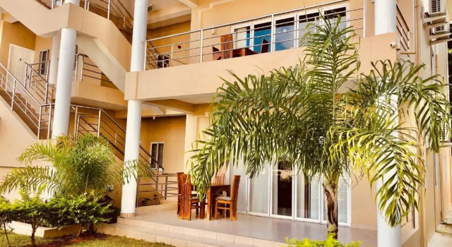 Апартаменты Tropical Hideaway