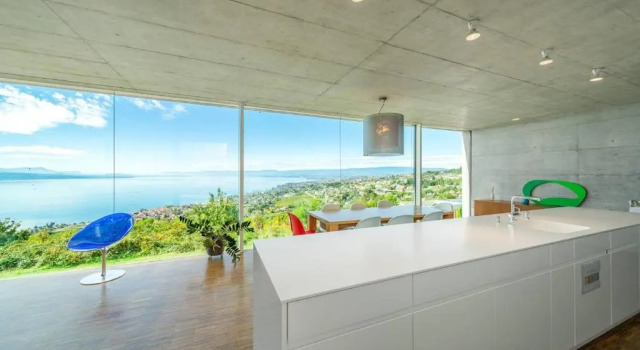 Коттедж Luxury & Modern 4BD Villa with Panoramic Lake View by GuestLee