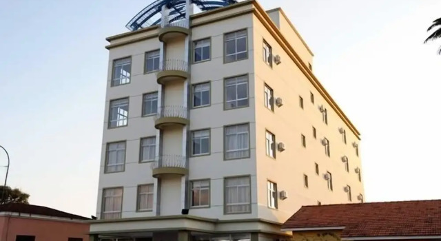 Ritz Calulo, Book Hotel Calulo Cuanza Sul