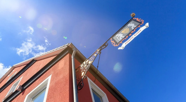 Landgasthof Zahn - Moderne Unterkunft, Varaa Hotelli Hotellit Baijeri pysäköinnillä, Pysäköinti