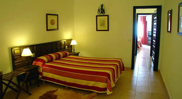 Четырёхместный номер Standard Hotel Nuevo Arlanza