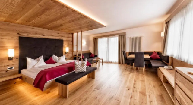 Полулюкс с балконом Hotel Sun