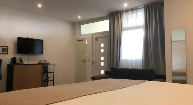 Студия Exclusive Airport Apartment