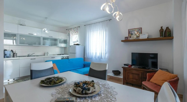 Beautiful Apartment in Porec With Wifi and 2 Bedrooms, Забронировать Апартаменты/квартира Апартаменты Пореч, Апартаменты/квартира