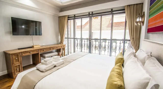 Двухместный номер Deluxe с балконом Lanna Oriental Hotel
