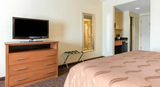 Номер Standard University Hotel & Suites Shippensburg, Trademark by Wyndham