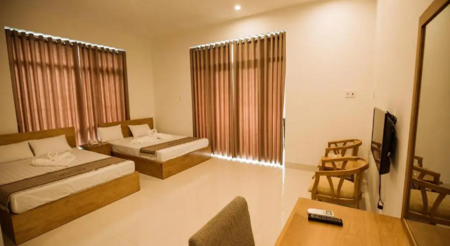 Двухместный номер Deluxe с балконом Tuyet Suong Villa Hotel