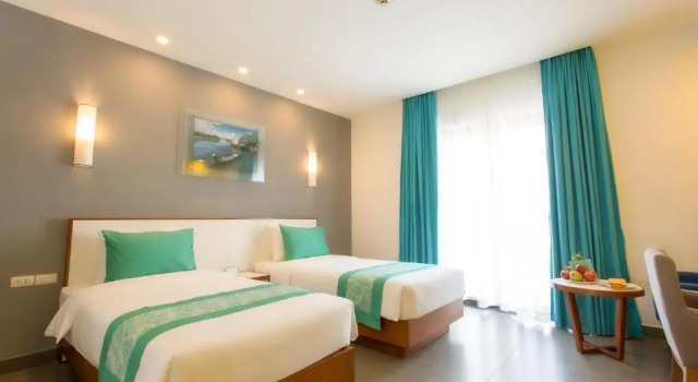 Двухместный номер Standard с видом на бассейн ÊMM Hotel Hoi An