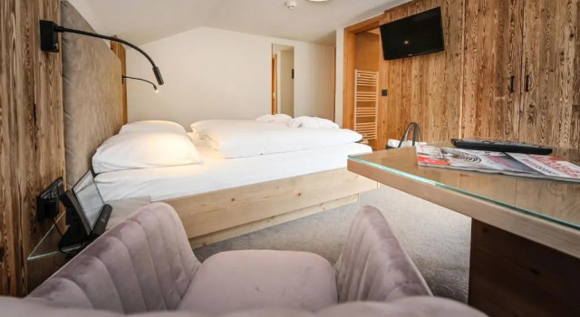 Двухместный номер Standard с балконом Hotel Alpenfeuer Montafon