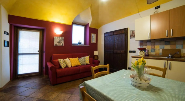 Casa Corte Alla Rocca, Prenota Appartamento Arona Lago Maggiore, vicino a Rocca di Angera