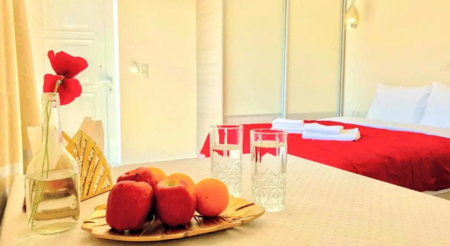 Вилла SEMIRAMIS SUITES with pool