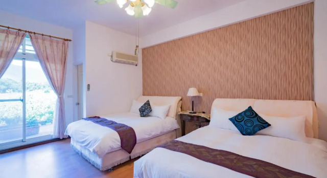 Четырёхместный номер Standard с видом на горы Hualien Travel