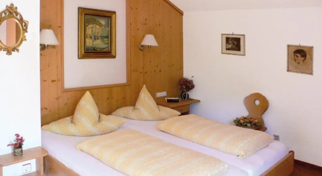 Ferienwohnungen v. Knoerzer-Suckow, Boek Hotel Ruhpolding Chiemgau