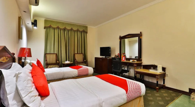 Oyo 395 Al Hafof Hotel