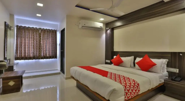 Hotel Meridan Palace By OYO Rooms, Rezerwuj Hotel Hotele w Gujarat ze śniadaniem, Śniadanie