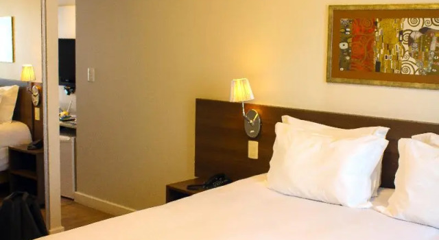 Двухместный номер Standard с балконом Charrua Hotel