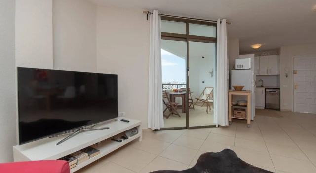 Great 2 beds apartment Los Cristianos, Book Apartment Hotels in Tenerife with Parking, Parking