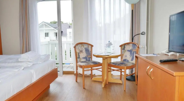 Двухместный номер Standard с балконом R&R Hotel Strandallee