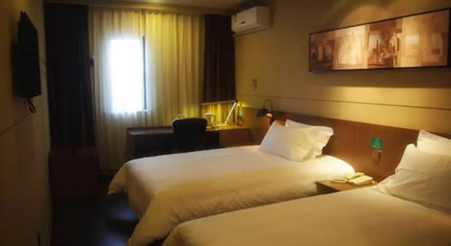 Двухместный номер Standard Jin Jiang Inn ShangHai HongQiao Station