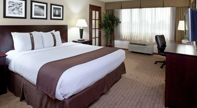Двухместный номер Standard Holiday Inn Canton (Belden Village) by IHG