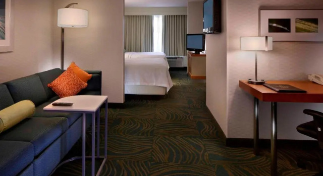 Люкс SpringHill Suites by Marriott Waterford / Mystic