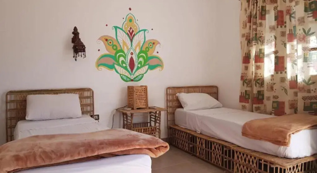 Habiba Beach Lodge, Забронировать Отель Отели Нувейба с парковкой, Парковка
