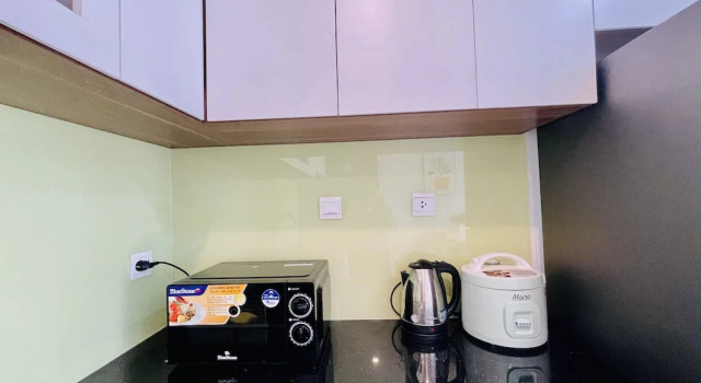 Студия Standard с балконом Hanoi DCapitale Luxury Serviced Apartment