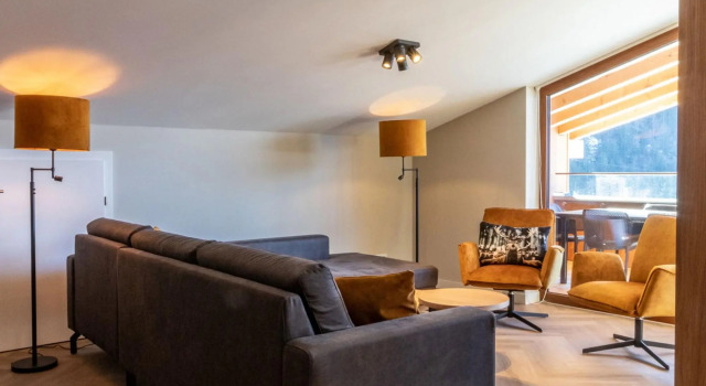 Luxury Penthouse, 600 m. From the ski Area, Book Apartment Hotels in Vorarlberg with Parking, Parking