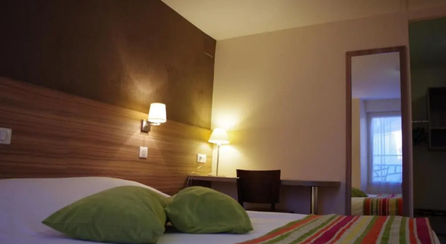 Двухместный номер Standard Logis Hotel Le Chêne Vert