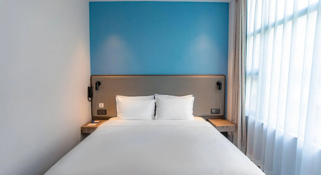Номер Standard Holiday Inn Express Shantou City Center
